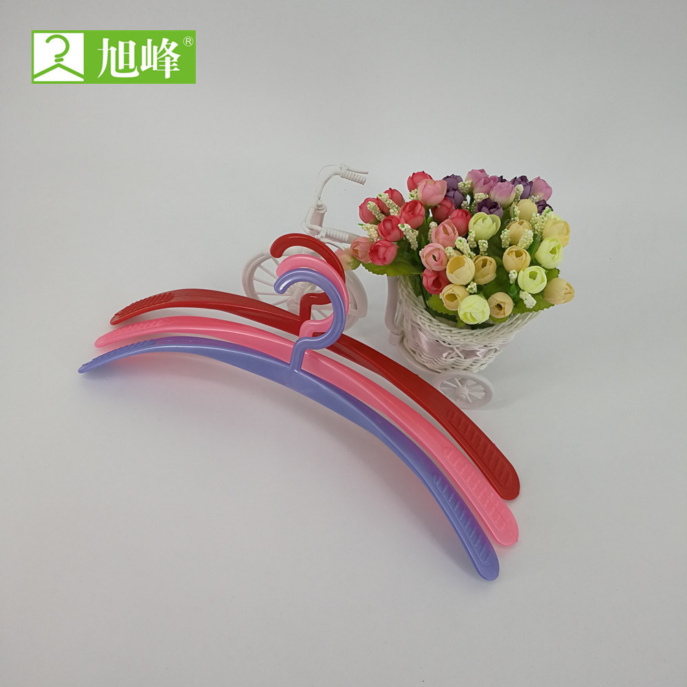 Useful Hot Sale Classical Wholesale Plastic Hangers for Adult