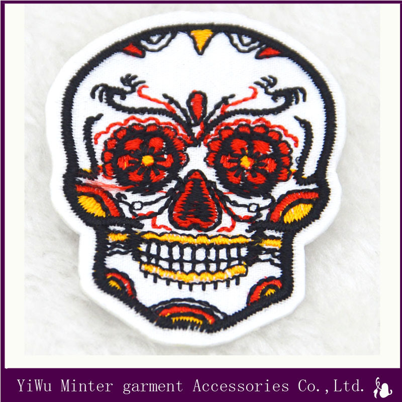 Wholesale Garment Accessories Cute Patches for Dress Embroidered Badge