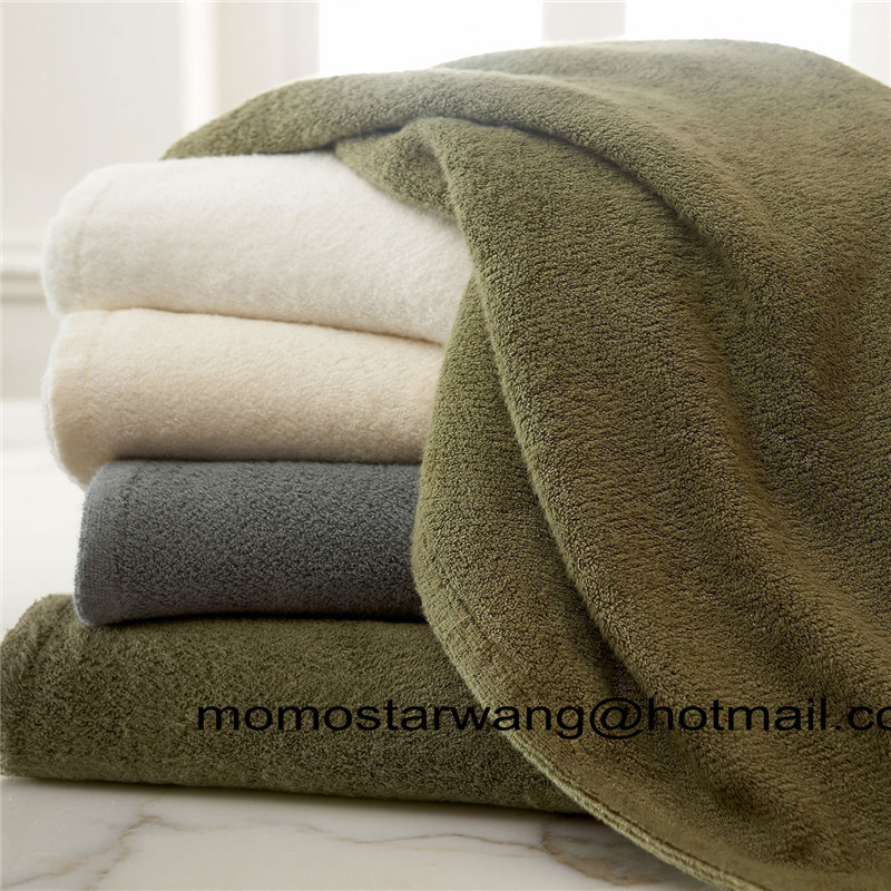 Bamboo/Cotton Bath Towels with Solid Colours