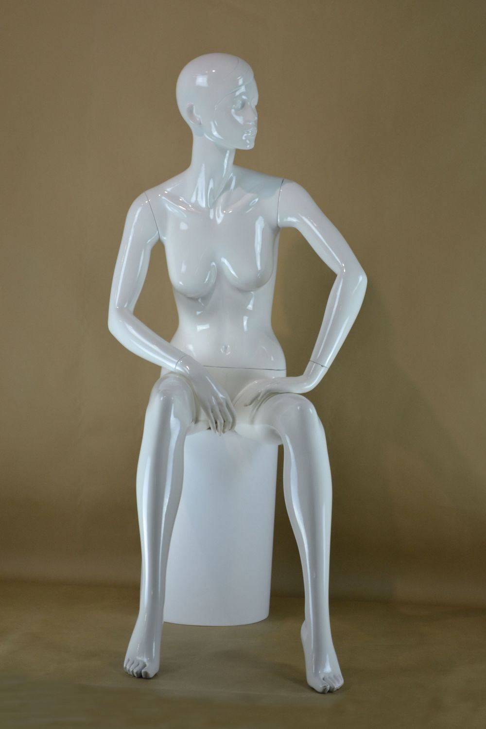 High-Quality Sitting Female Mannequin Models