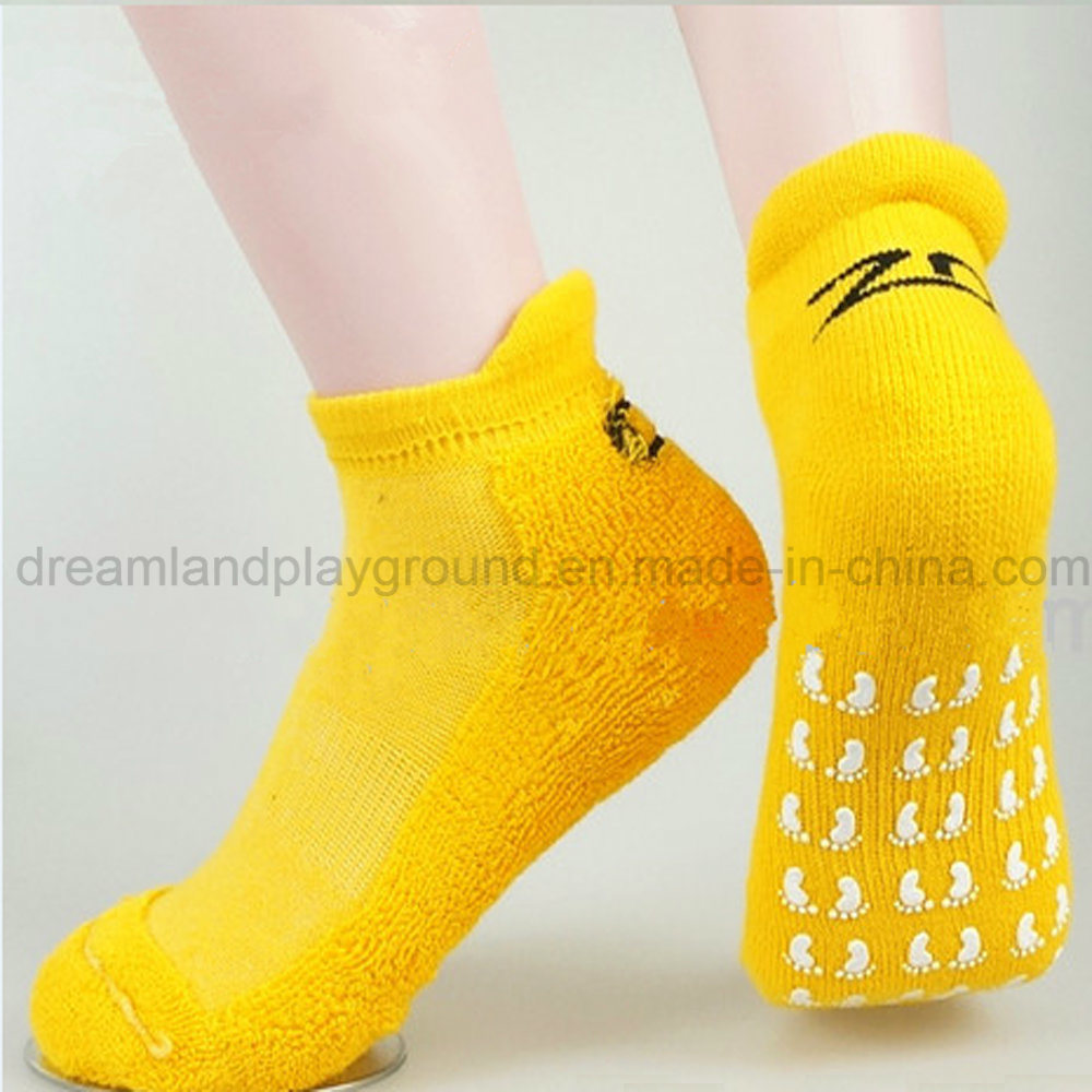 Wholesale Customized Trampoline Grip Socks Manufacturer