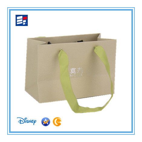 Paper Bag for Packing Gift/Watch/Jewelry/Earphone/Electronic/Garment