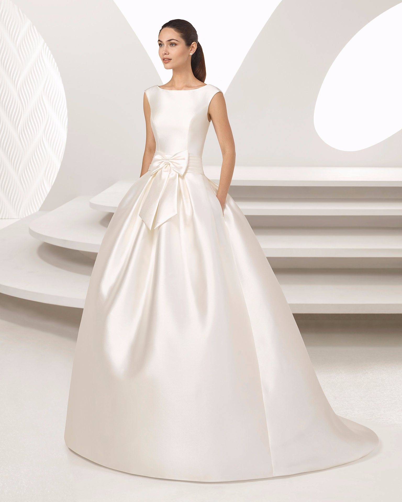Elegant Pleat Belt Ball Gown with Pocket Satin Wedding Dress