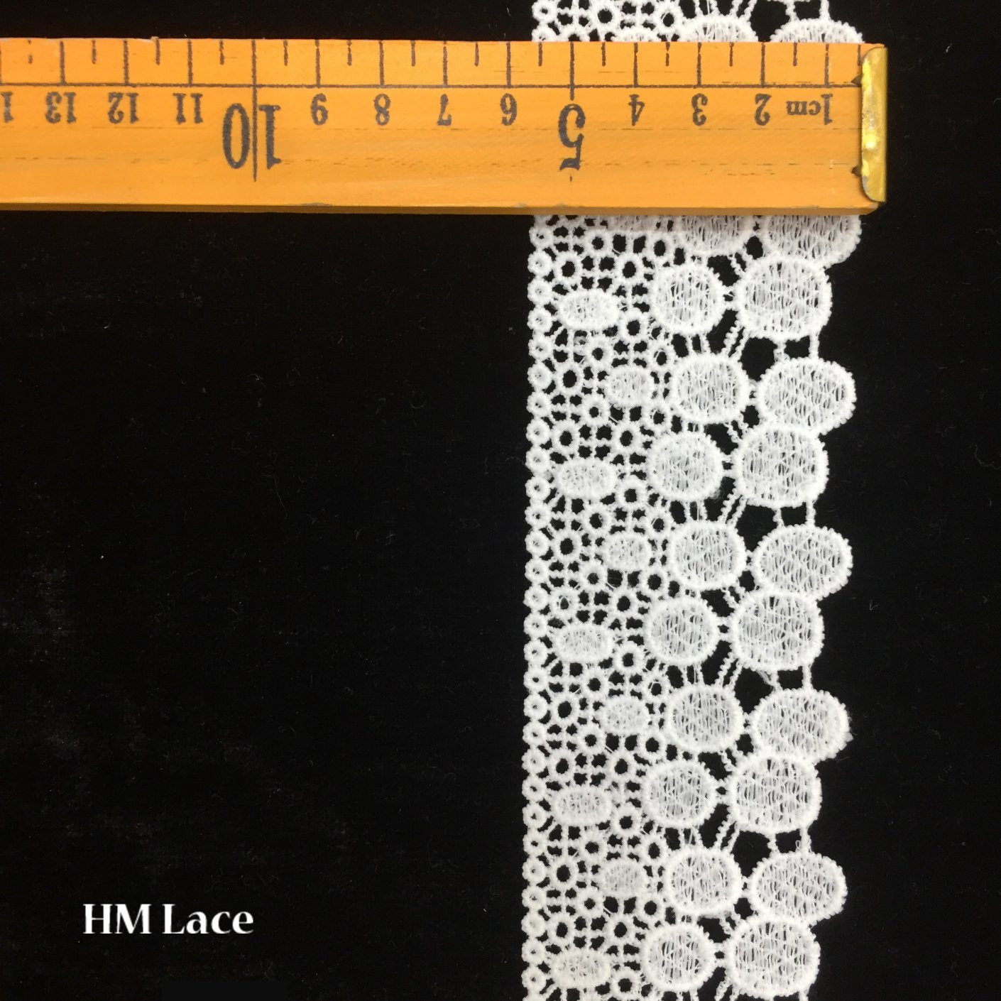 5.5cm Polyester Gathered Trim Lace with Snow Ball and Eyelet Hmw6205