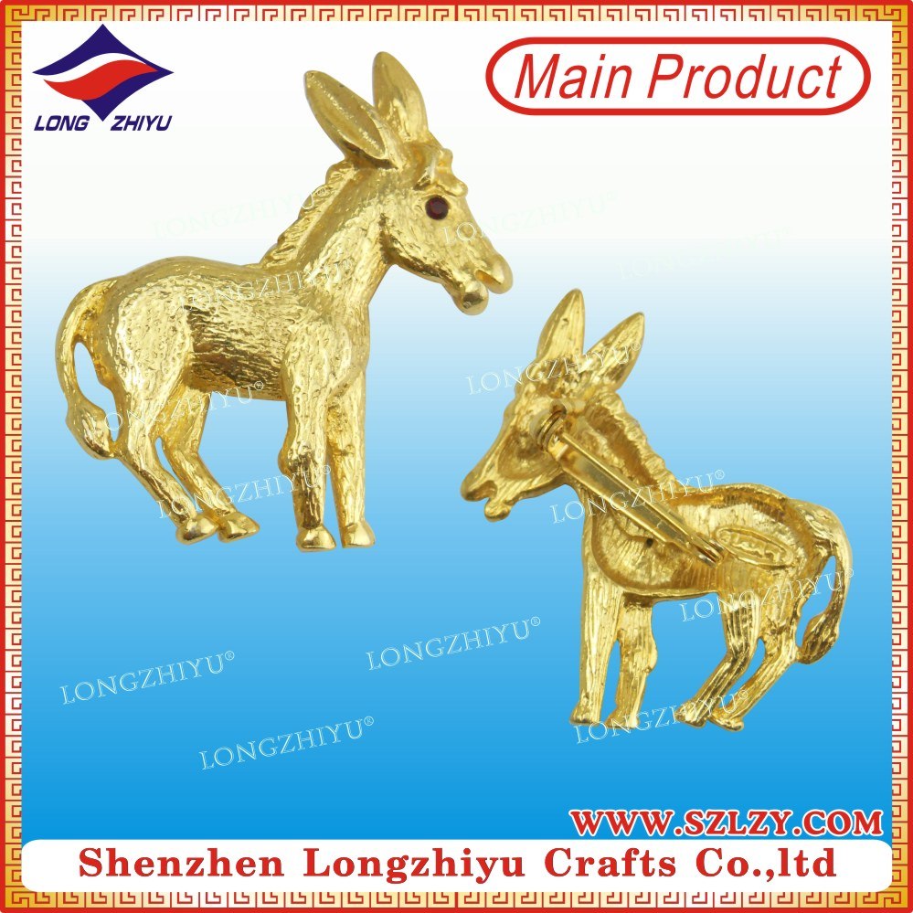 3D Animal Design Gold Plated Pin Badge From Factory