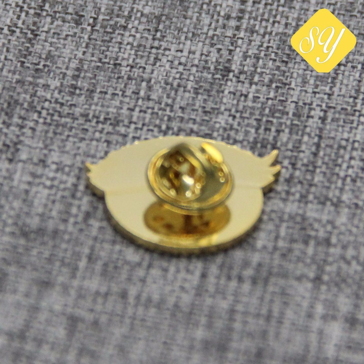 Wholesale Custom Magnetic Name Iron Enamel Metal Pin Badge