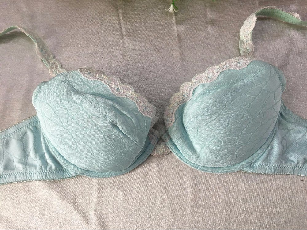 Nice Price Comfortable Bra and Brief Lady Sexy Lingerie