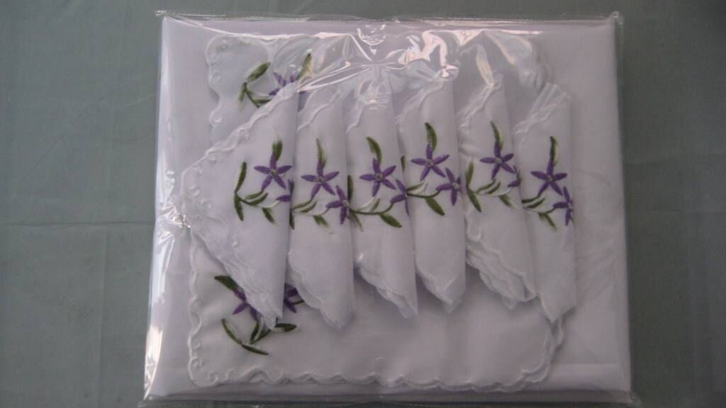 100% Polyester Table Cloth with Napkin