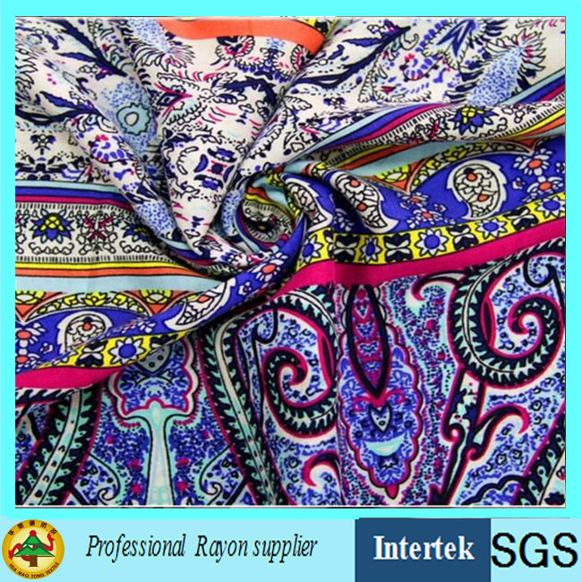 100 Rayon Printed Fabric for Women Dress Clothing
