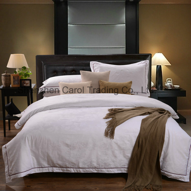 Jacquard Hotel Bed Linen Hotel Bedding with Embroidery Line