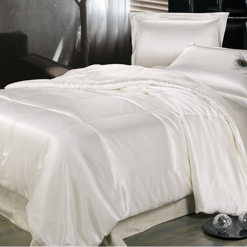 Five Star Hotel Luxury 100% Mulberry Silk Comforter