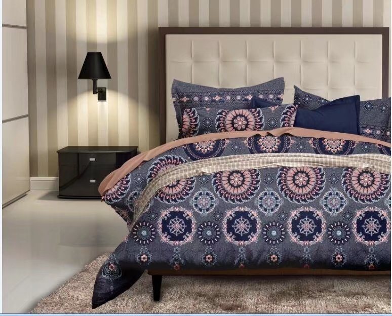 Competitive Price OEM Elegant Home Textile Useful Polyester Custom Bedding