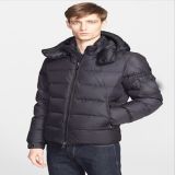 2015 Latest Fashion Deisgner Warm Winter Down Jacket for Mens
