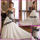 Taffeta Bridal Gowns Sweetheart Embroidery Black White Wedding Dress L33