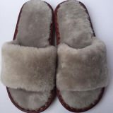 Factory Wholesale Winter Sheepskin Slippers Lamb Fur Slippers for Women