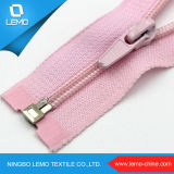 High Quality Colorful a/L, C/E Garment Nylon Zipper