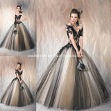 Gothic Cap Sleeves Color Accent Bridal Ball Gown Black Tulle Lace Wedding Dress (C44)