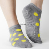 Factory Custom Made Supplier Men Women Cotton Polyester Rubber Anti Slip Non-Slip Socks
