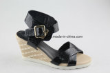 Hot Sales Women Fashion Sandal with Wedge Design