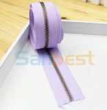 Fashion Design Metal Zipper with Light Purple Tape