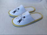 Golden Taping with Lover Embroidery Cheap Hotel Slipper