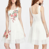 Fashion Women Leisure Casual Flower Embroidery Backless Dress