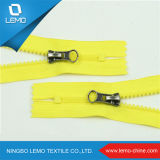 China Plastic Zipper for Clothes