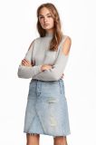 Women Fashion Fit Shape of Sweater with off Shoulder