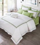 Top Quality Home Textiles Bed Linens Luxury Embroidery Bedding Set