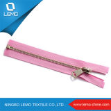 Wholesale Nylon Plastic Zipper and Metal Zipper