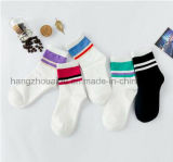 Popular for Young Men Breathable Cotton Socks