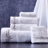 Cotton Bath Towels White Color Soft Hand-Feeling Hotel Embroidery Towels
