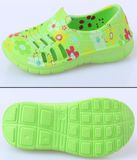 OEM Design Comfortable and Soft EVA Kid Clogs