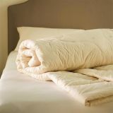 High Quality Four Season Cotton Fabric Washable Wool Duvet/Comforter