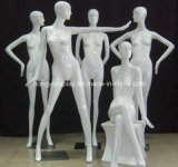 Full-Body Mannequins for The Window Display