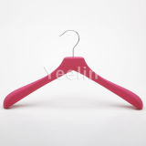 Colorful Rubber Coated Broaded Shoulders Wooden Clothes Hangers (YWD12)