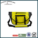 Outdoor Camping Hiking Seamless Welding Men Waterproof Messenger Bags Sh-17090133