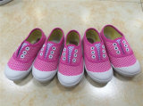 Cheap Price of Children Canvas Shoes Flat Shoes (FHP107-7)