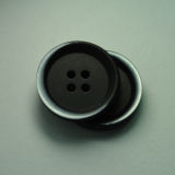 China Best Price Garment Polyester Resin Plastic Button