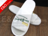White Hotel Cotton Slipper with Embroideried Customized Logo / Hotel EVA Slipper
