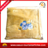 China Factory Coral Fleece Baby Blanket with Embroidery