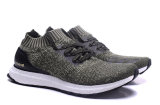 Beautiful and Cheaper Dark Green Color Ultra Boost Sports Shoes for 1: 1