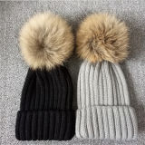 Knitted Winter Hat with Cheap Fur POM POM Hats