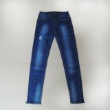 New Fashion Broken Washing Lady Jeans with Special Bottom Hem (HDLJ0022-17)