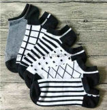 Black&White Simple Stripes Leisure Style Sock