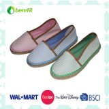 Lady's Casual Shoes with Warm Color