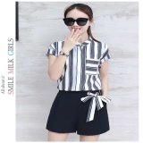 New Short-Sleeved Blouse with a Pair of Short Trousers Suit Set for Women in The Summer of 2017