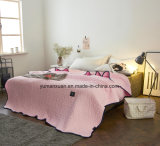 100% Cotton Pink Quilted Quilt of American Style for Beddings
