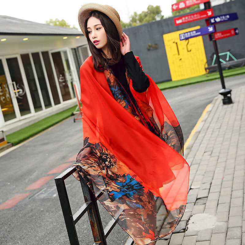 China 100% Silk Digital Print Shawl Silk Scarf Fashion Silk in Chiffon