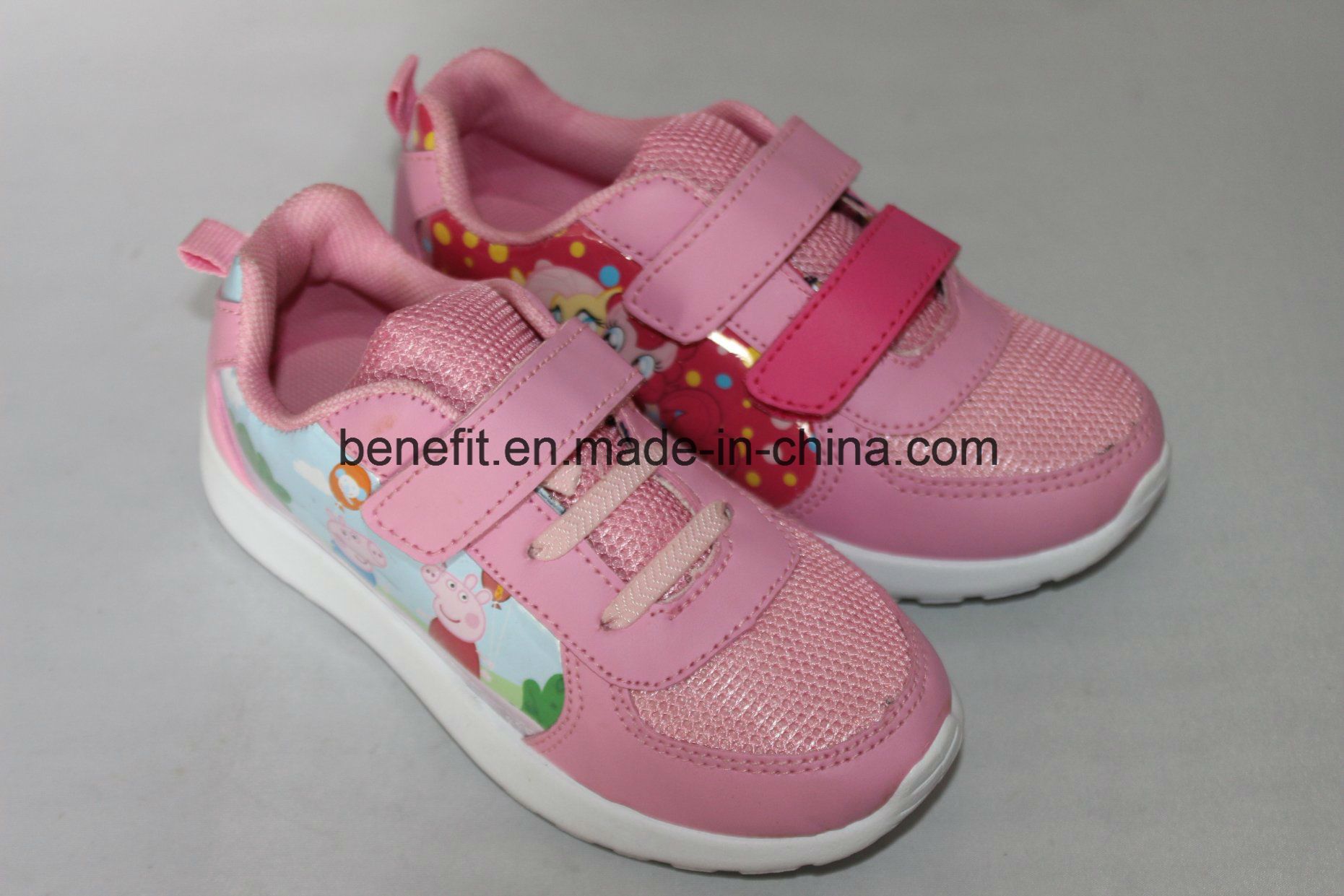 Canvas Shoes with Light and Beautiful Design